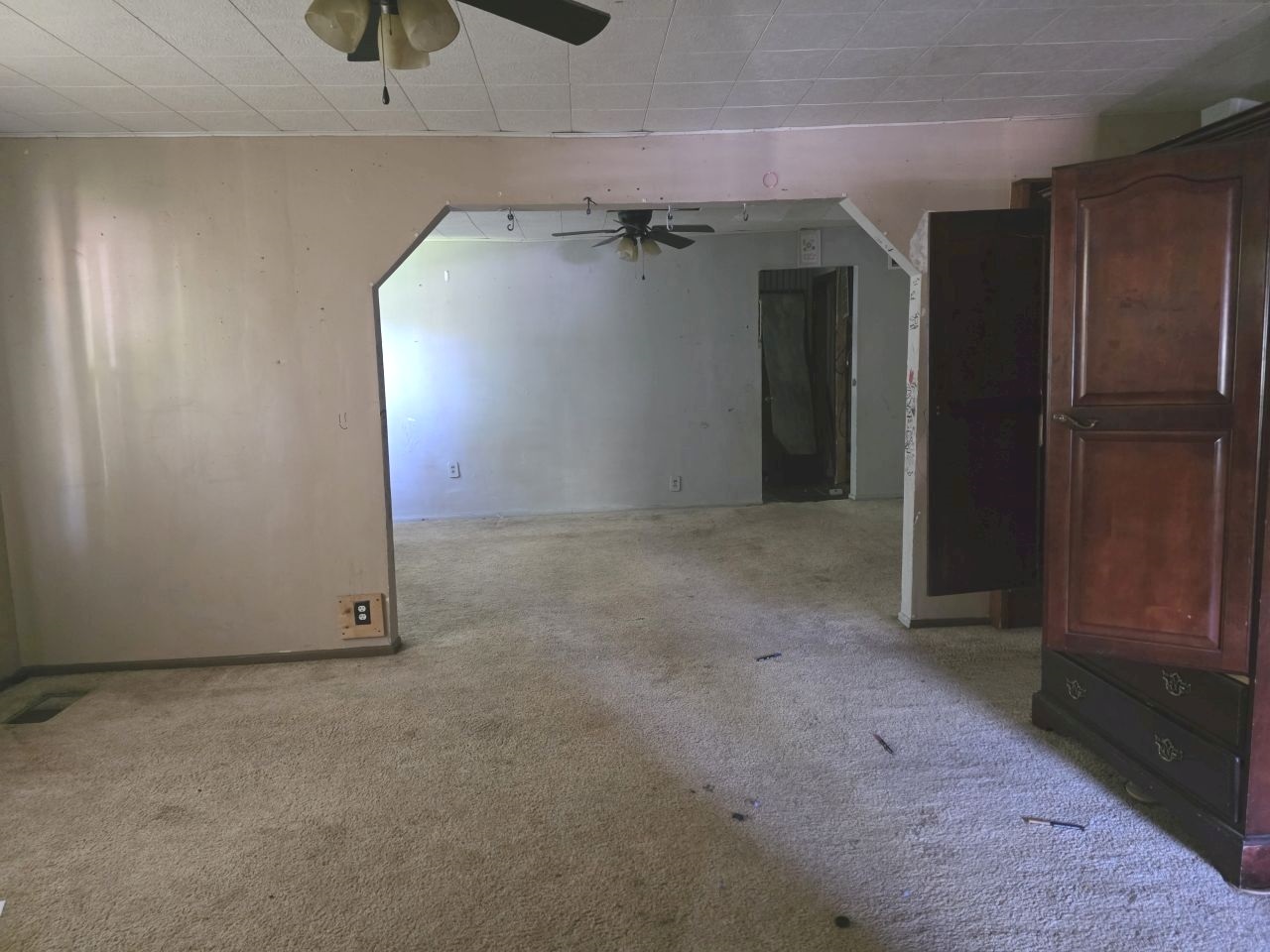 405 Marion Street Property Photo 4