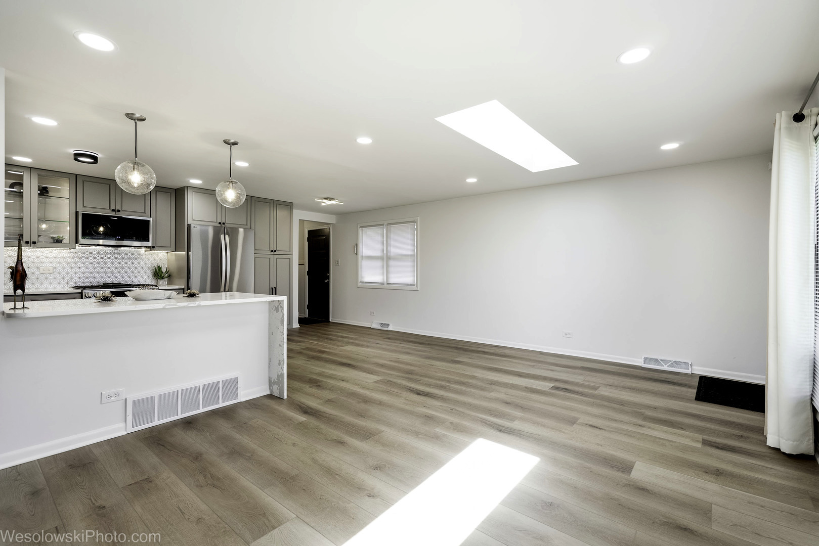 11839 S Laflin Street Property Photo 7