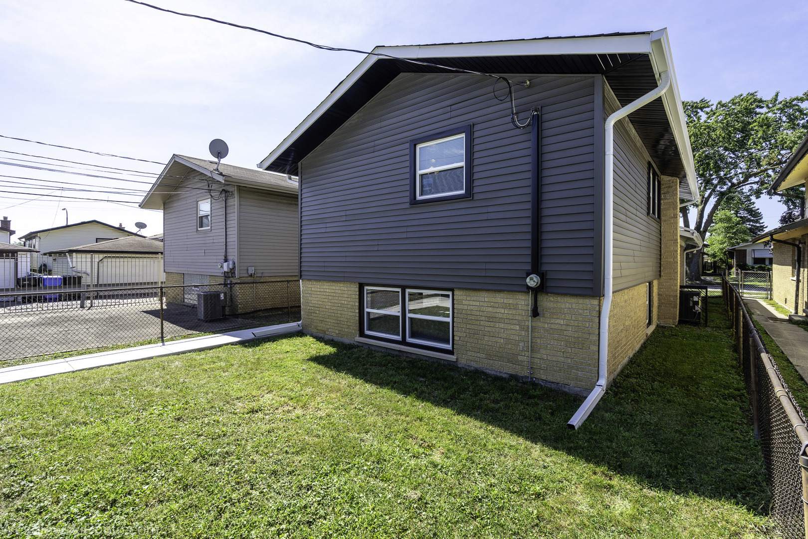 11839 S Laflin Street Property Photo 28