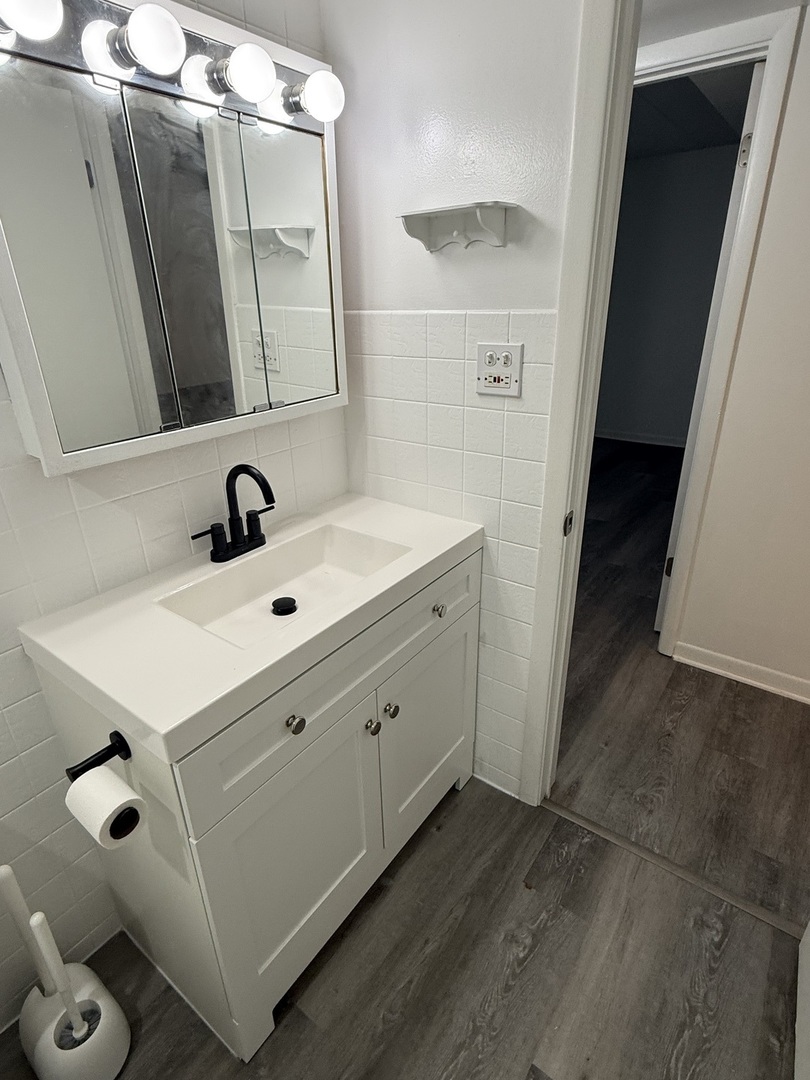 1030 Hirsch Boulevard 203 Property Photo 10