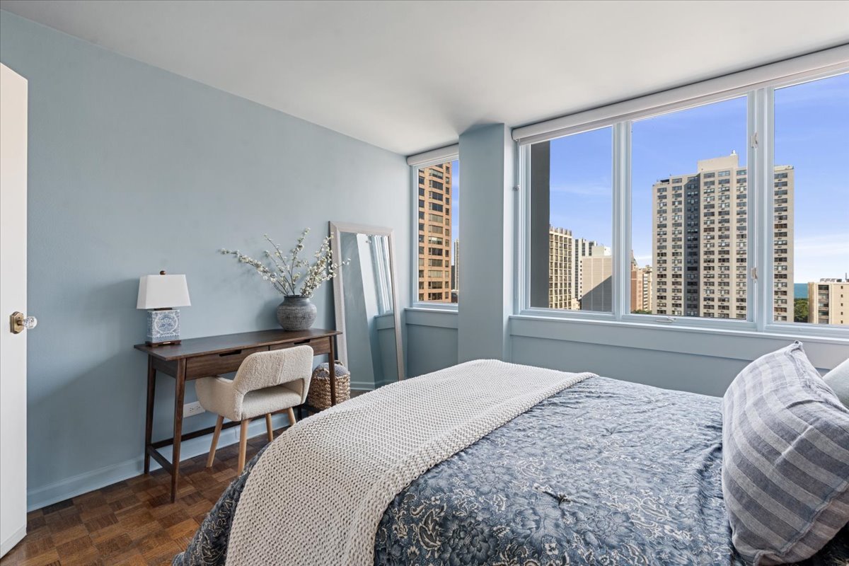 1 E Schiller Street 16c Property Photo 22