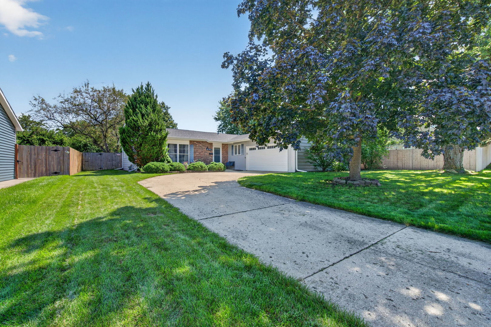 2021 Lancaster Lane Property Photo 1