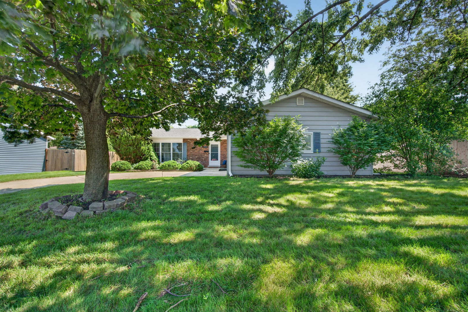 2021 Lancaster Lane Property Photo 2