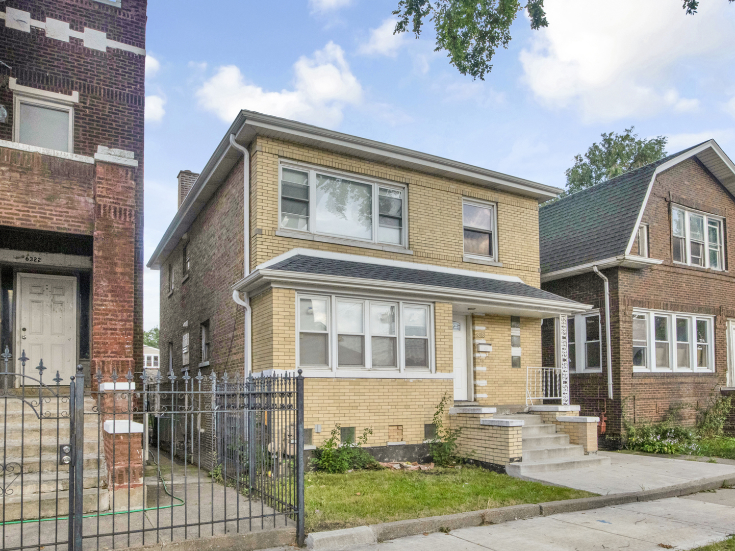6318 S Mozart Street Property Photo 4