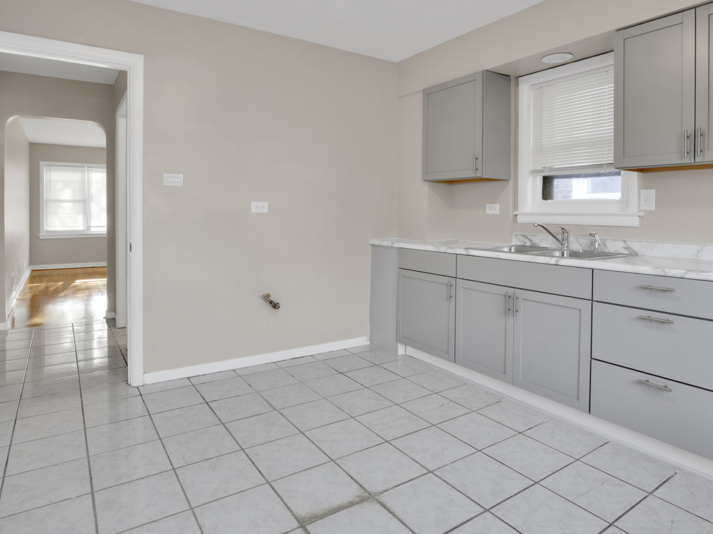 6318 S Mozart Street Property Photo 7