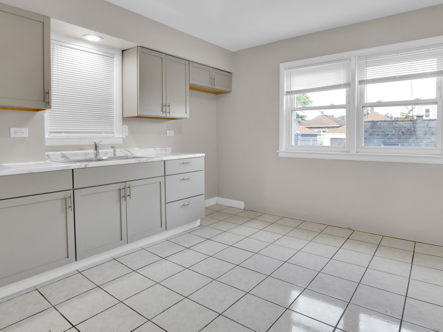 6318 S Mozart Street Property Photo 13