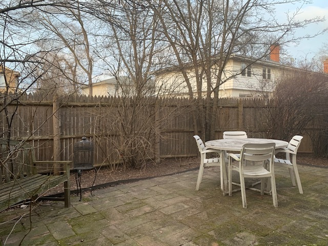 822 Skokie Boulevard F Property Photo 9