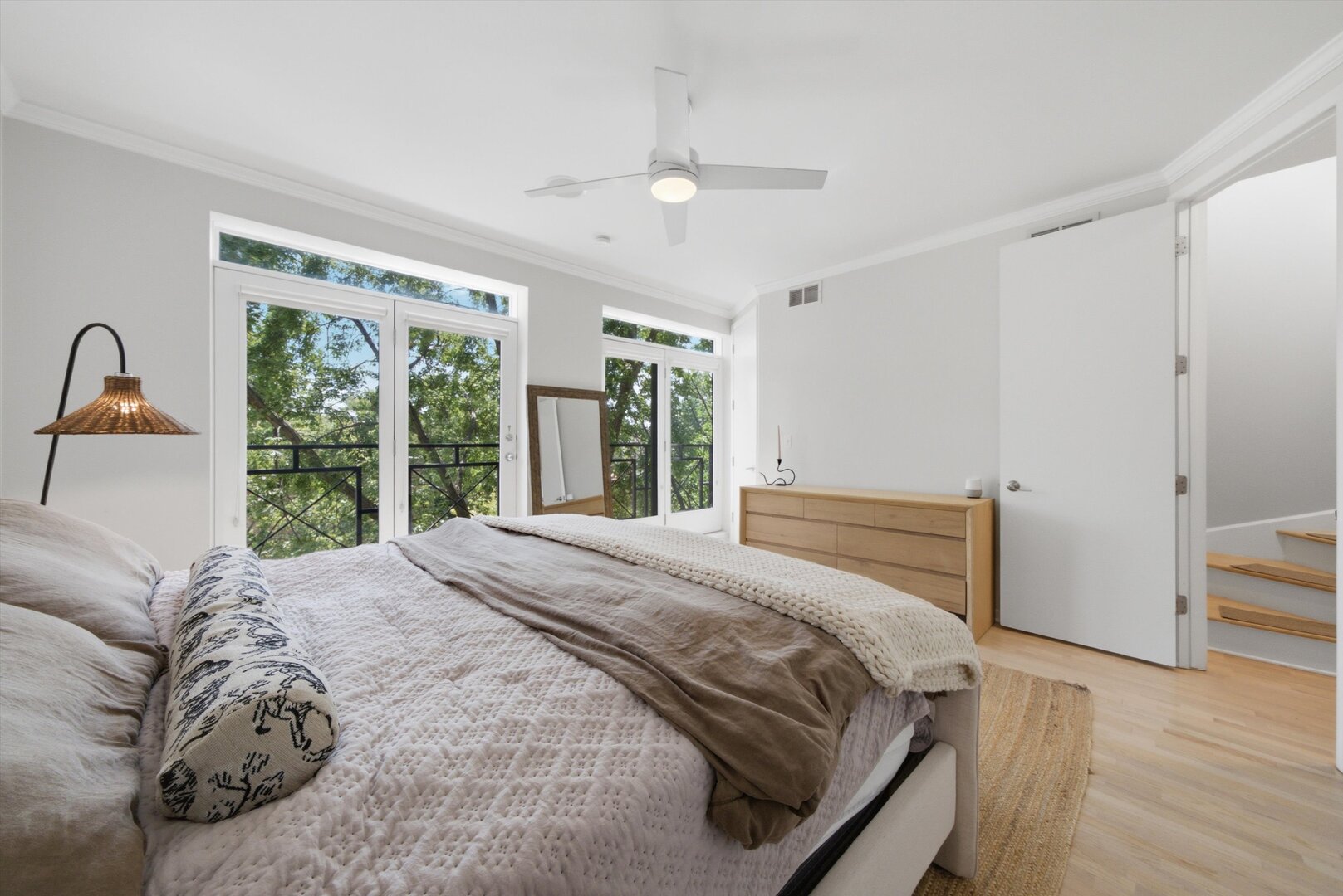 1856 W Superior Street Property Photo 26