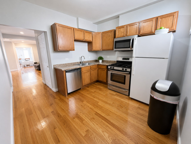 115 S Paulina Street 3 Property Photo 4