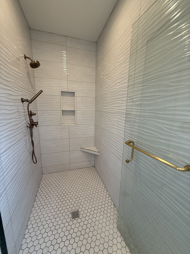 237 W Torrey Pines Drive Property Photo 26