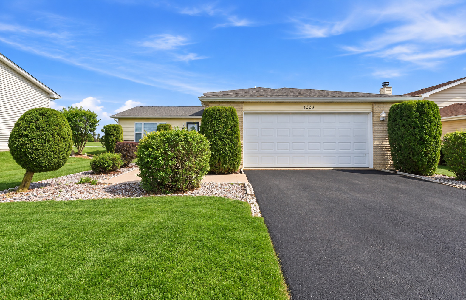 1223 Harvest Lane Property Photo 1