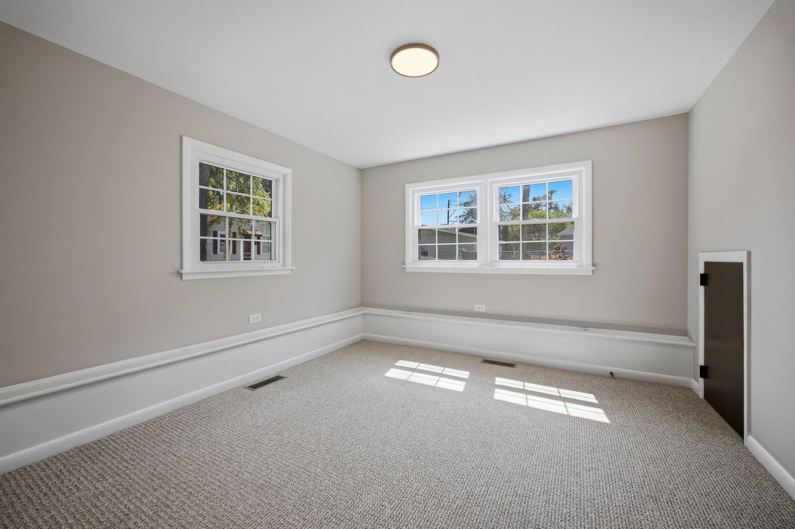 428 E 156th Place Property Photo 17