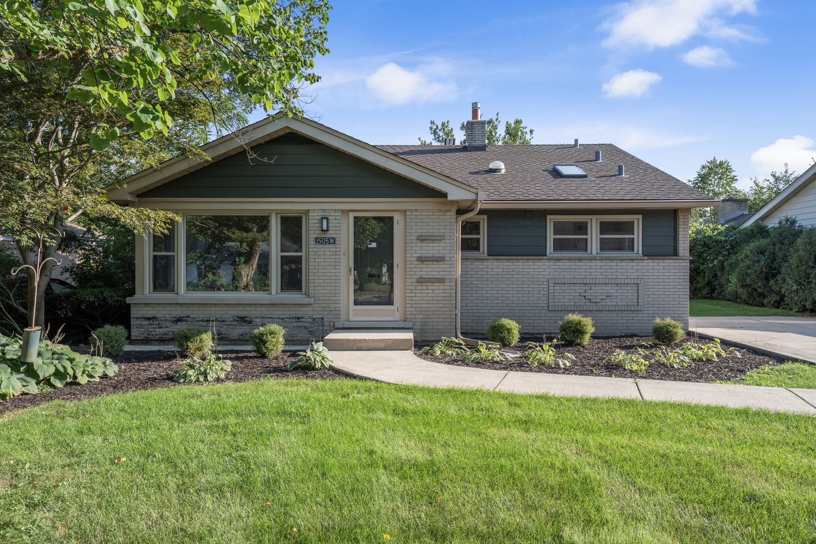 1505 W Euclid Avenue Property Photo 1