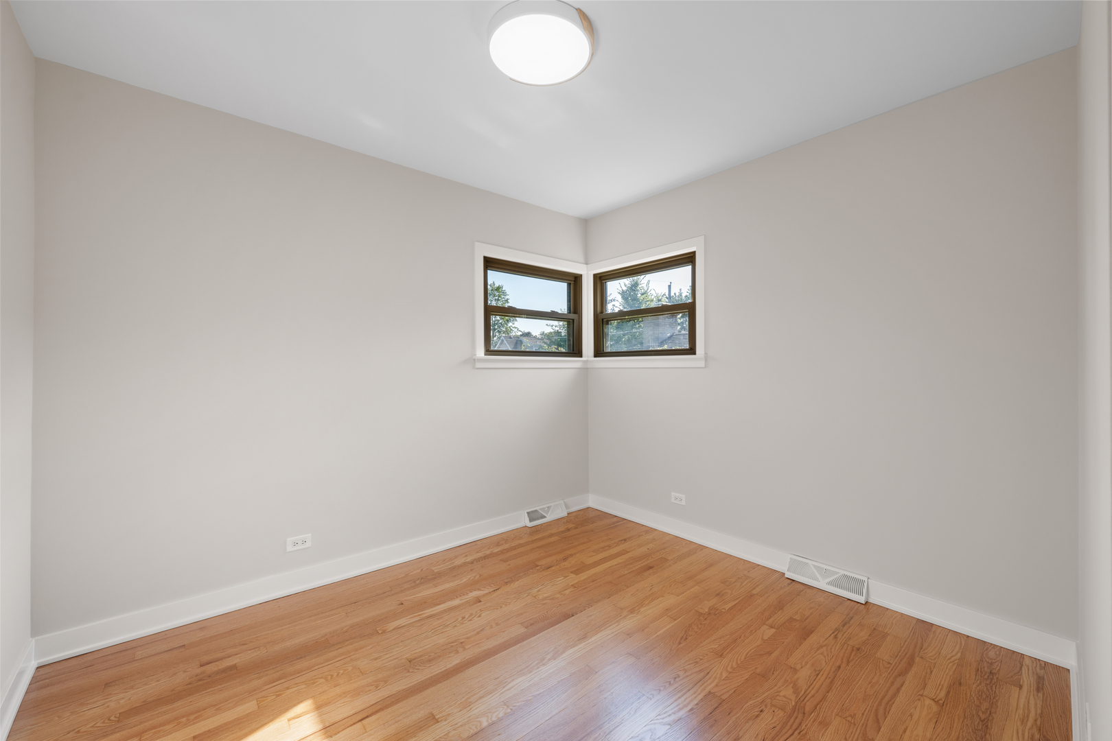 1505 W Euclid Avenue Property Photo 18