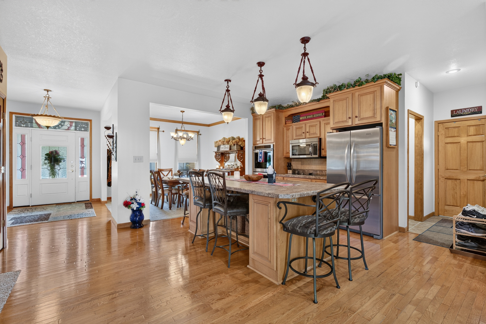 202 S Division Street Property Photo 8