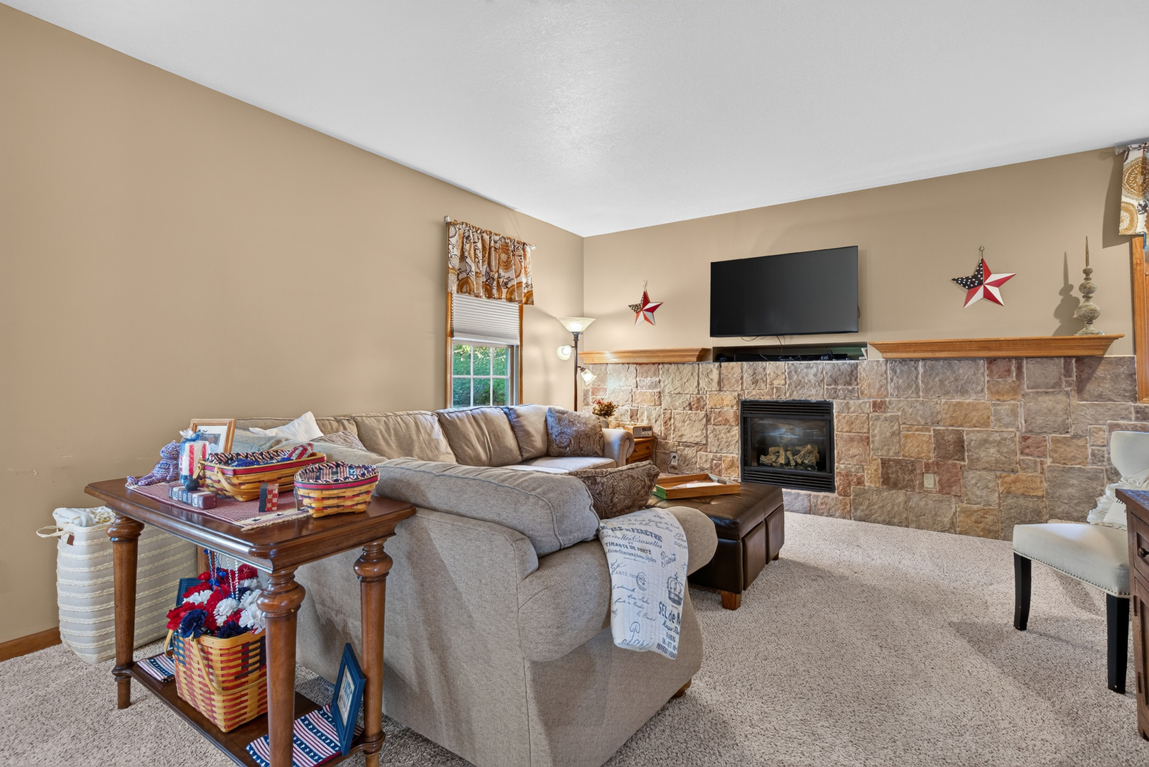 202 S Division Street Property Photo 18