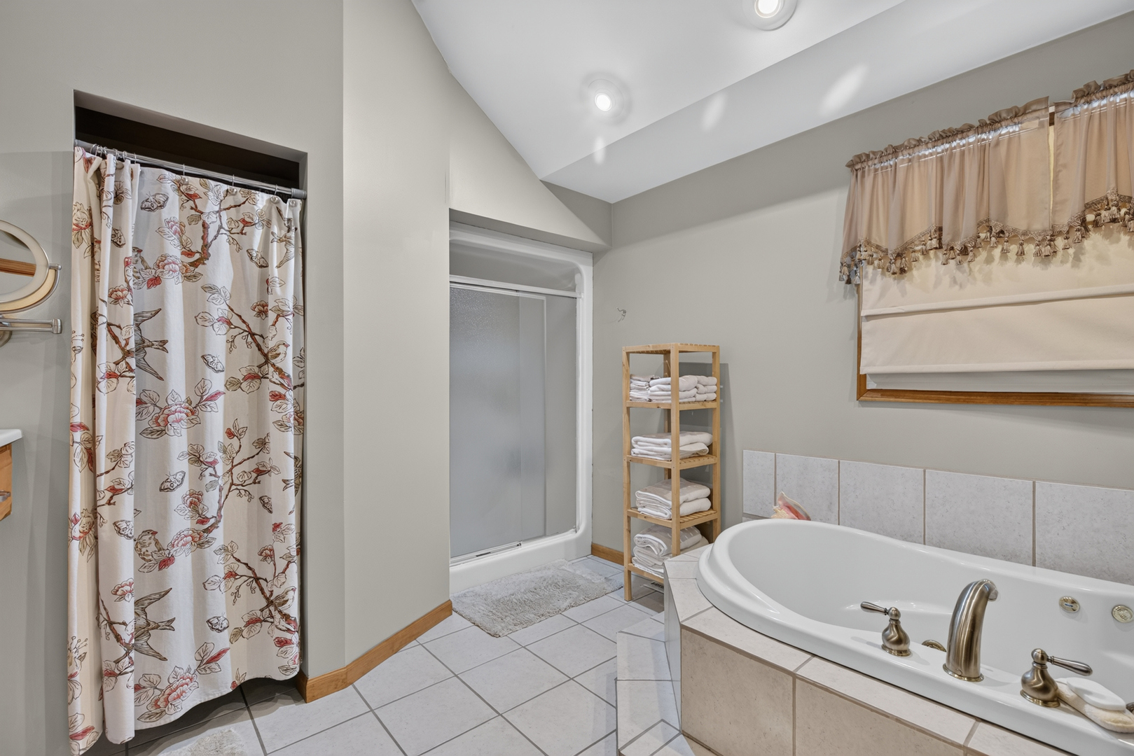 202 S Division Street Property Photo 27