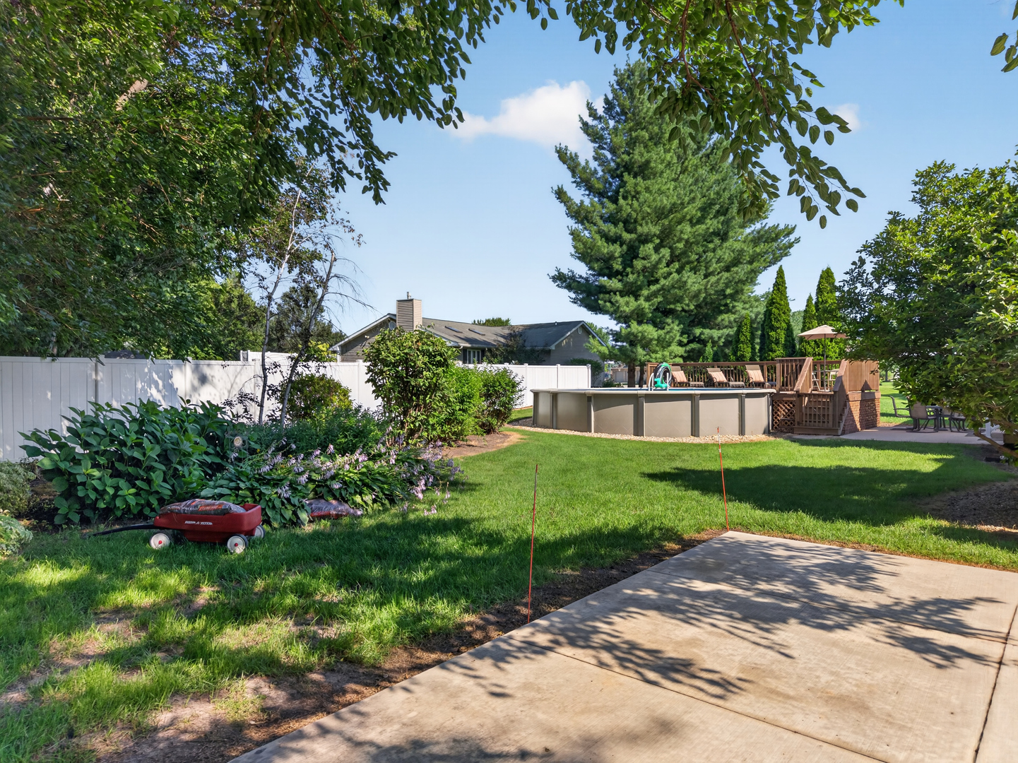 202 S Division Street Property Photo 35