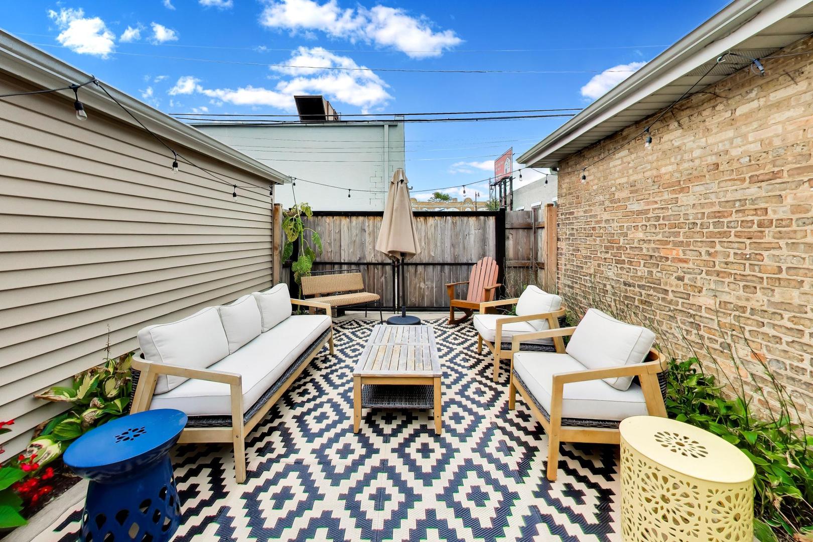 4147 N Dickinson Avenue Property Photo 13