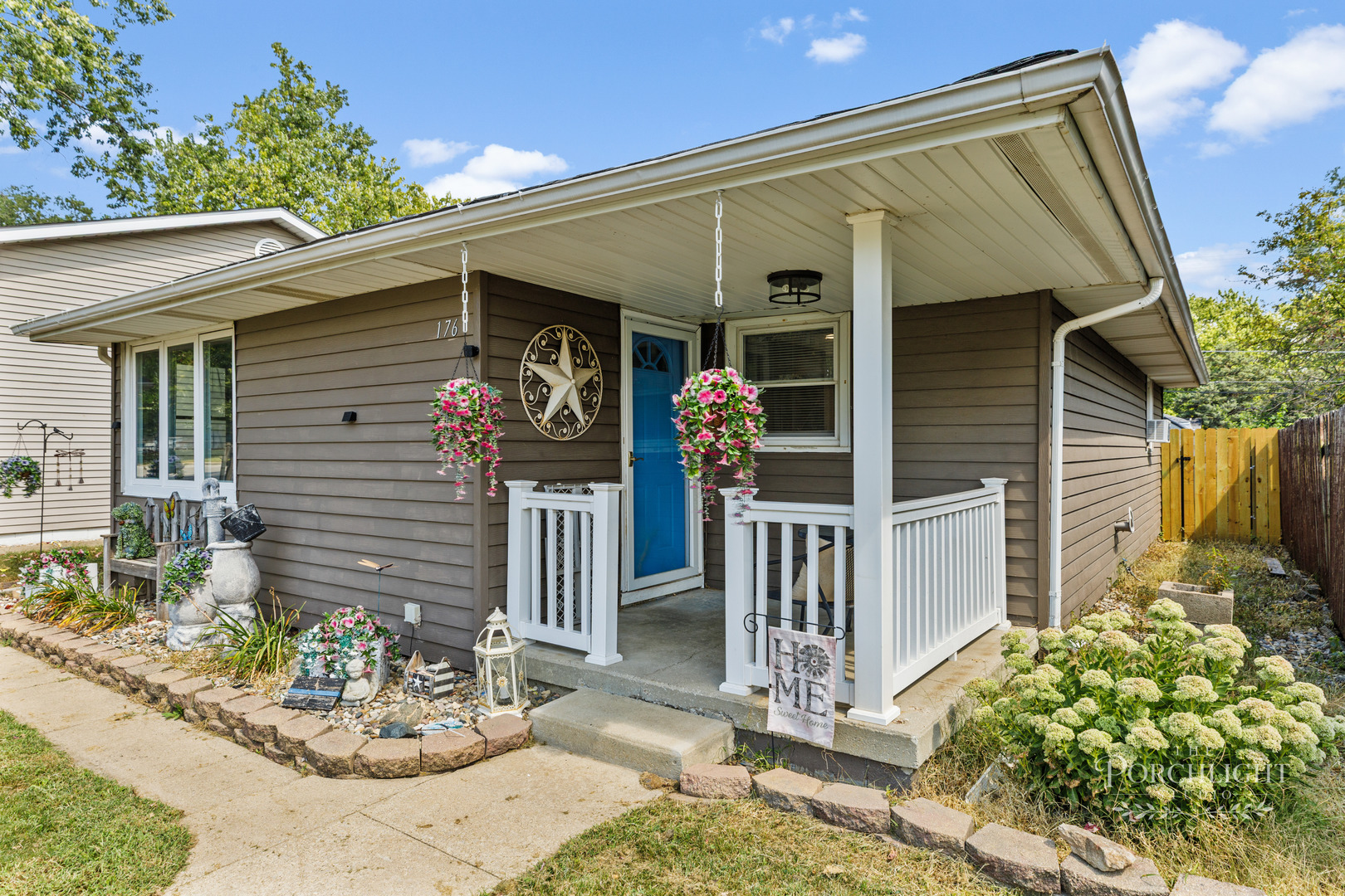 176 S Jefferson Avenue Property Photo 1