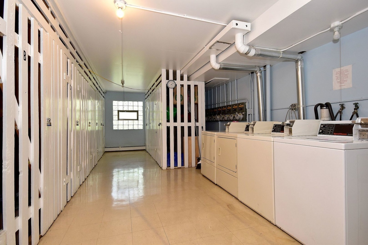 950 Washington Boulevard 206 Property Photo 6