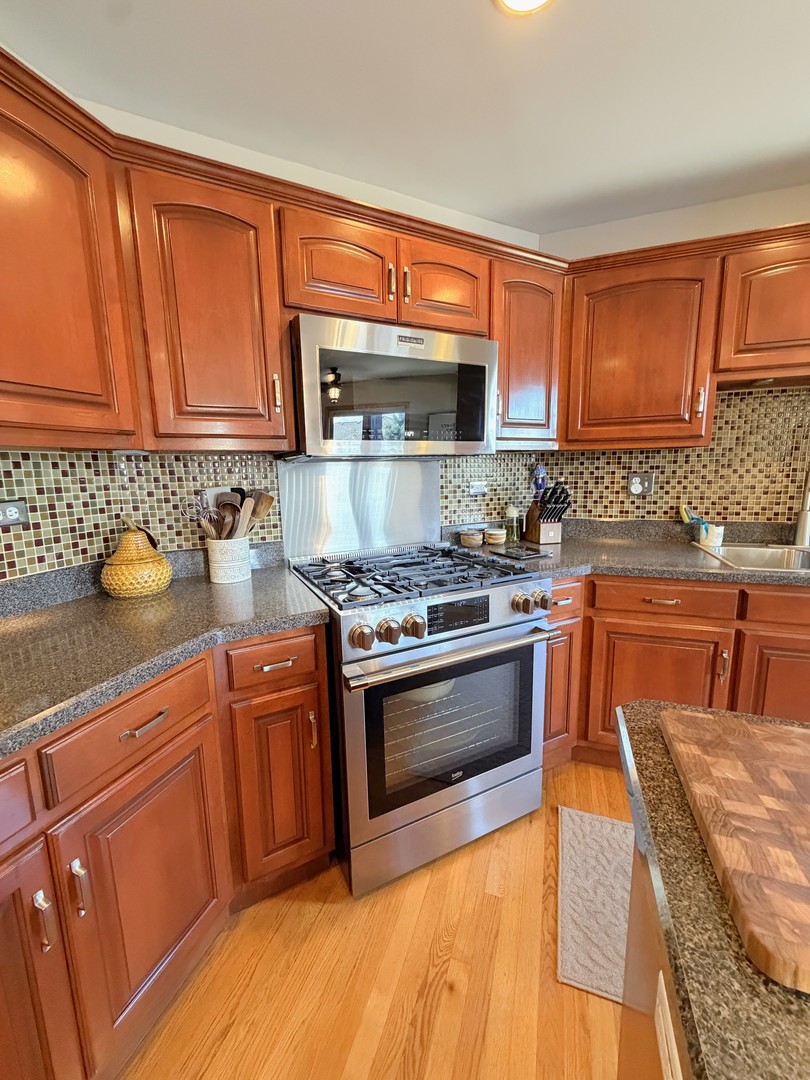 1024 Southcreek Drive Property Photo 12