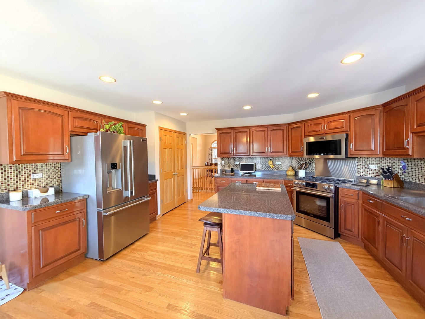 1024 Southcreek Drive Property Photo 14