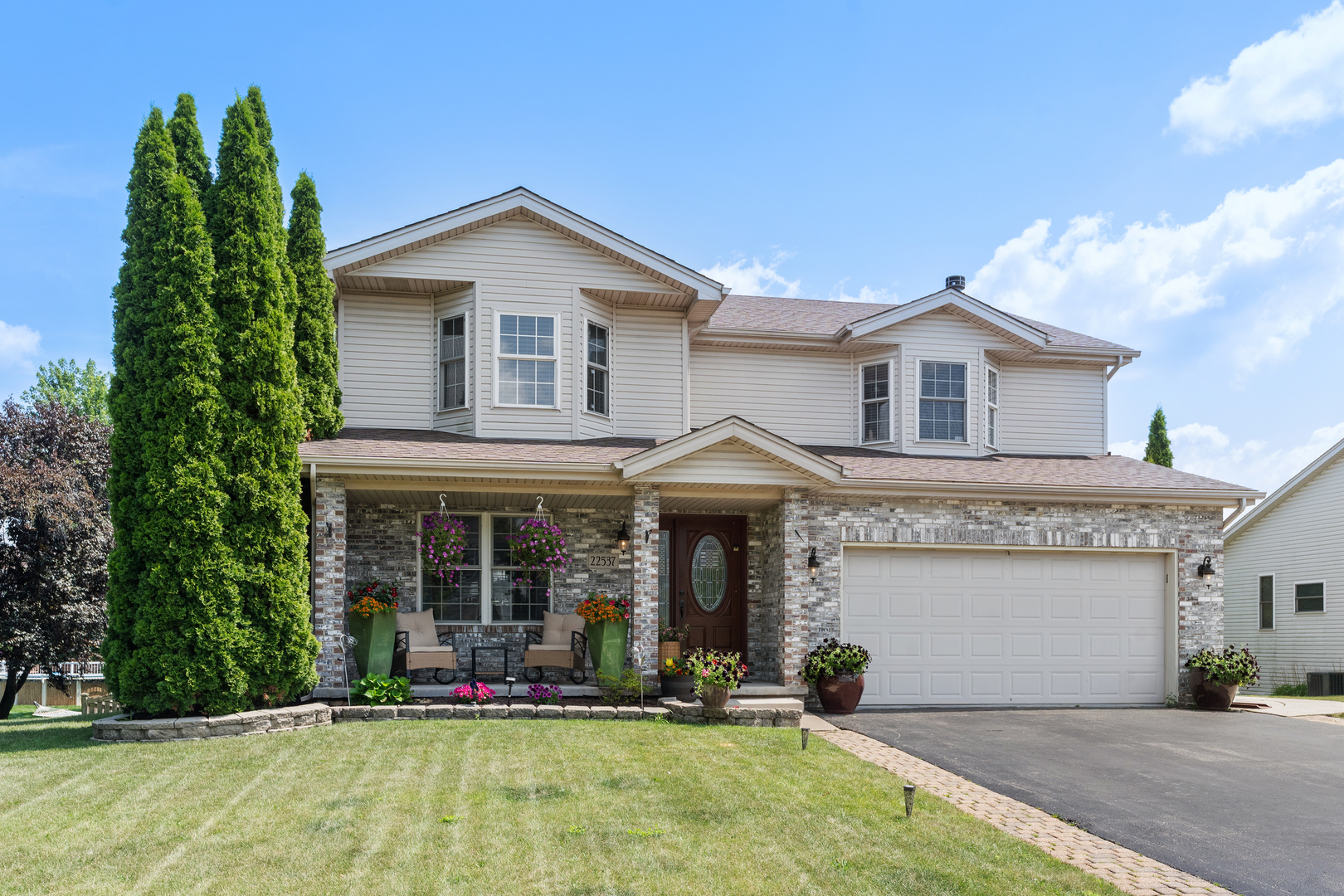 22537 W Bass Lake Road Property Photo 1