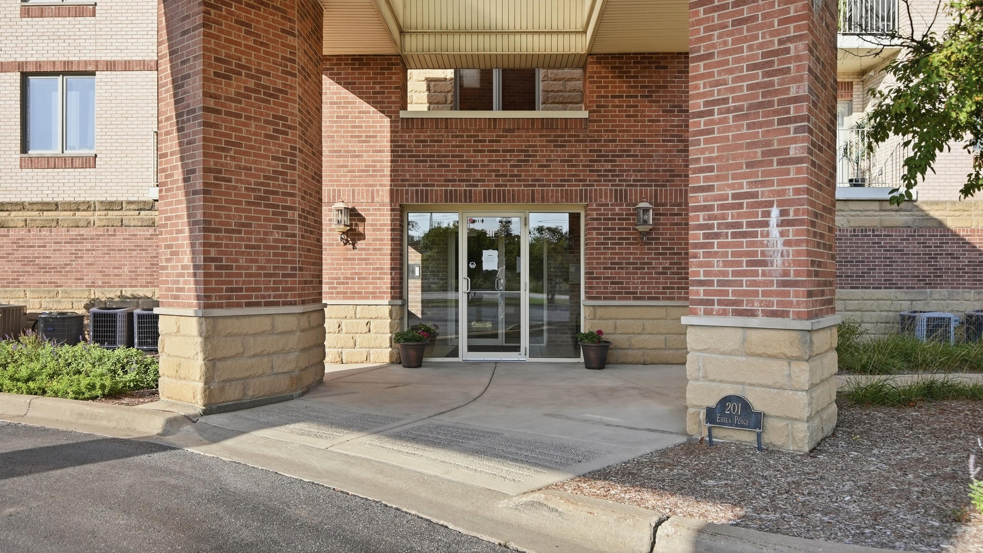 12753138 Property Photo 3