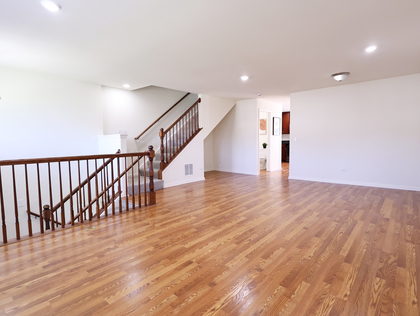 14604 Thomas Jefferson Drive Property Photo 4