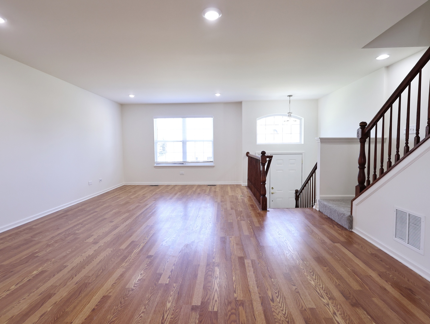 14604 Thomas Jefferson Drive Property Photo 6