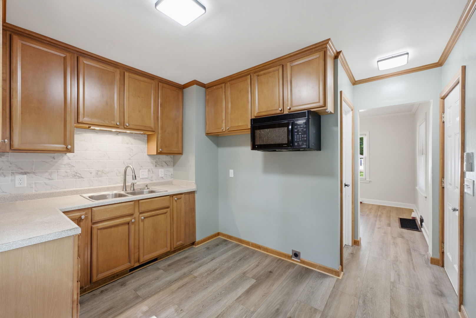 1307 Kirkwood Boulevard Property Photo 7