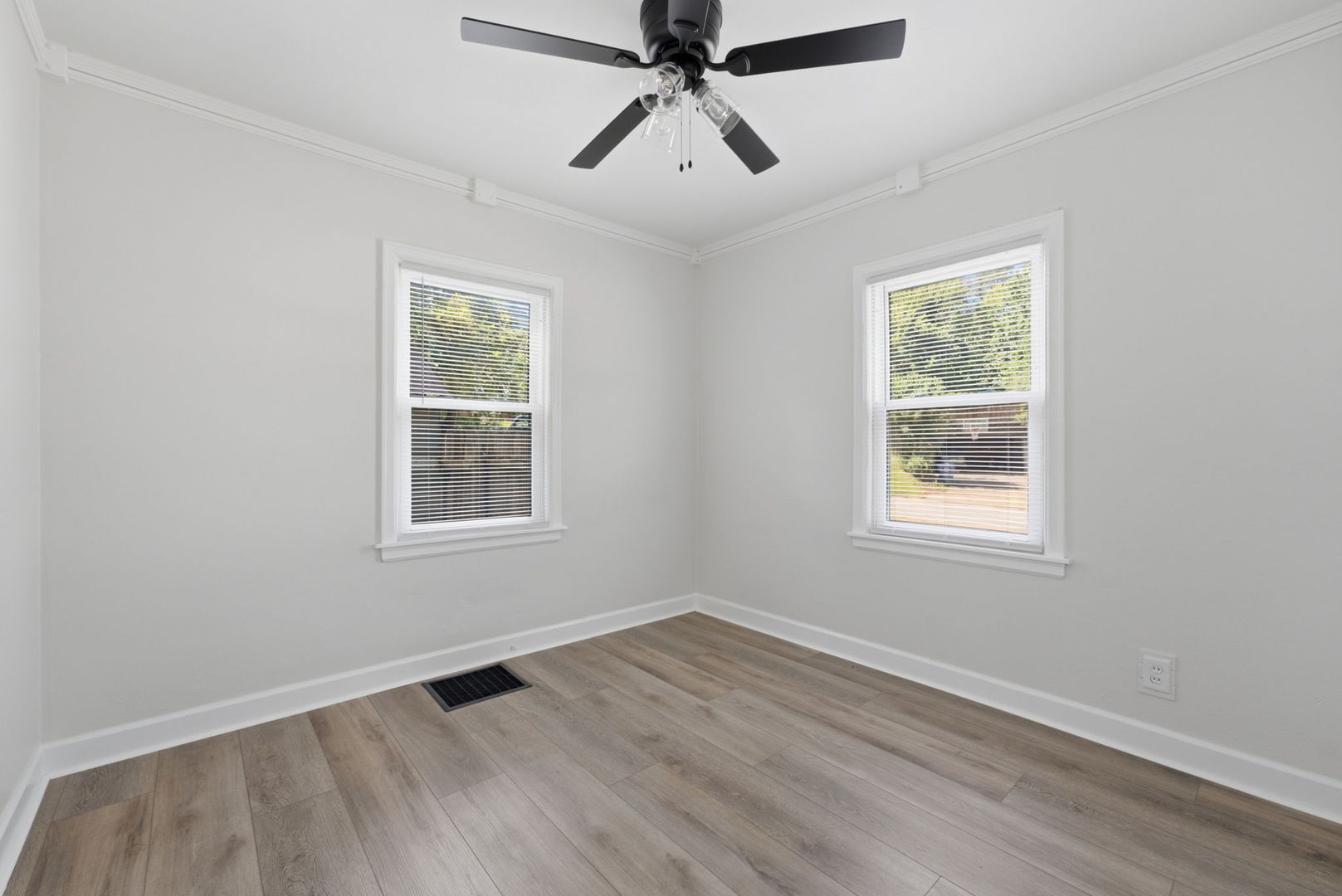 1307 Kirkwood Boulevard Property Photo 13
