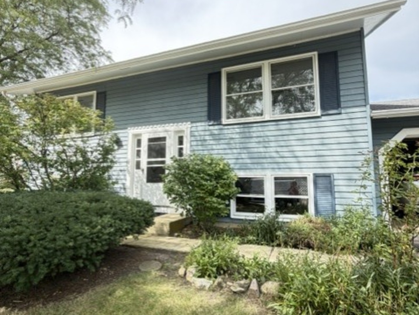 1625 Sycamore Lane Property Photo 2
