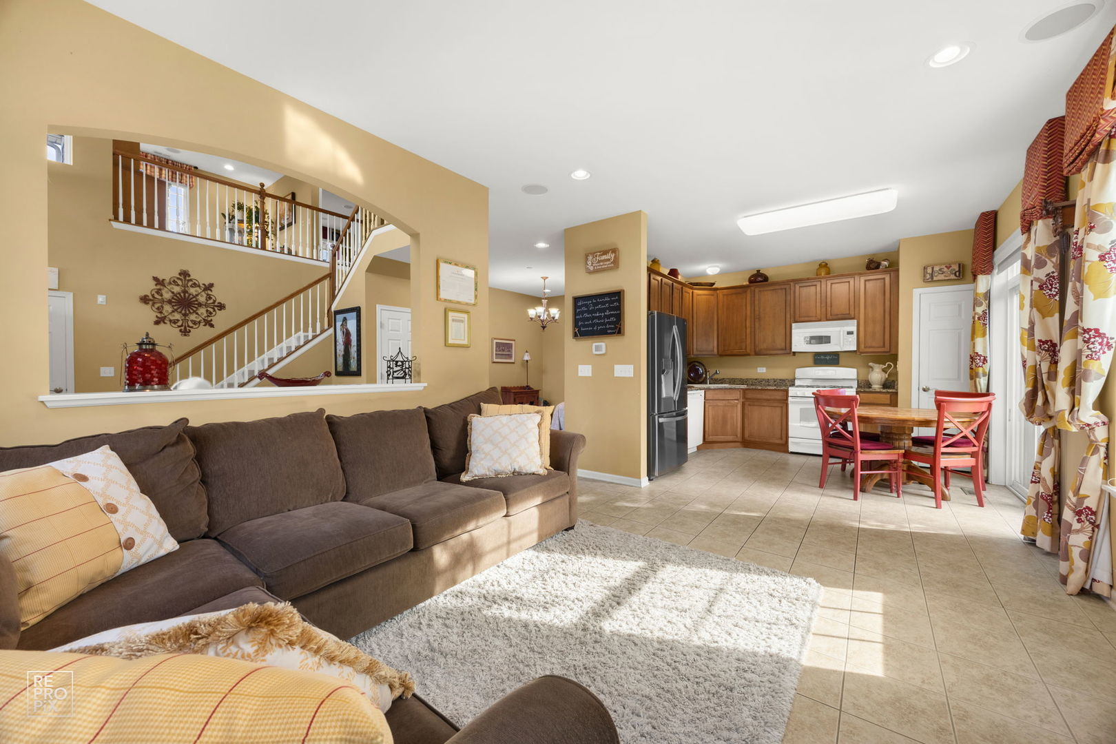 10073 Cummings Street Property Photo 10