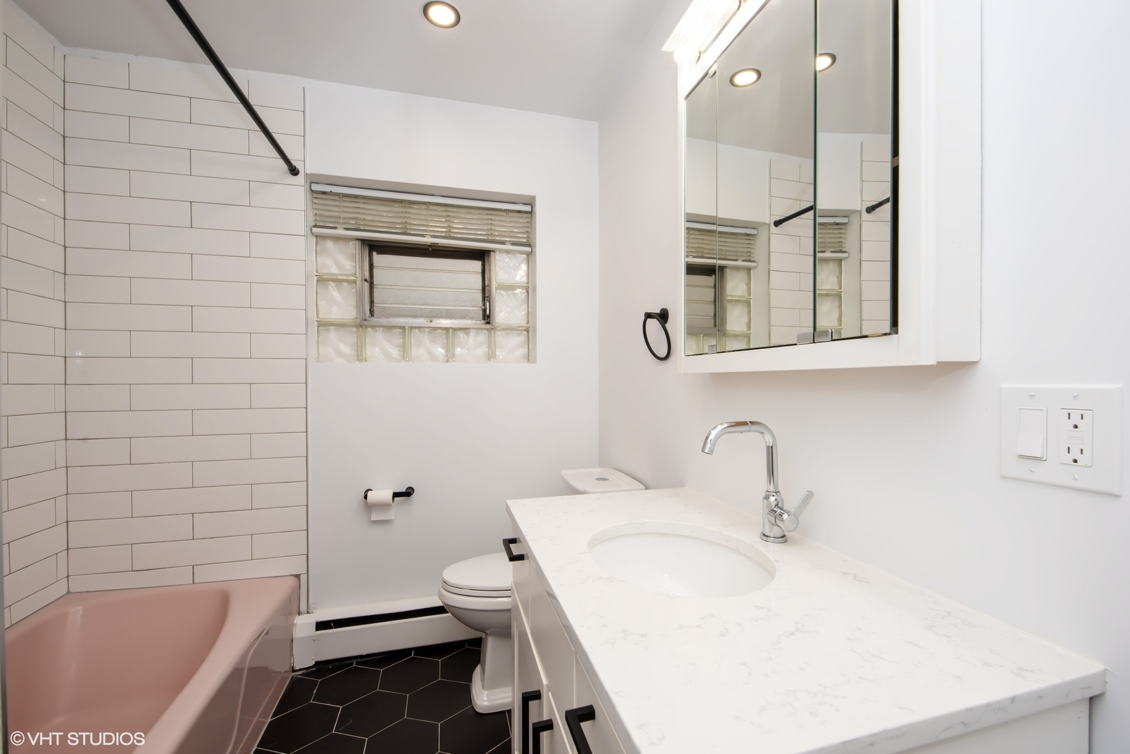 6252 W Belmont Avenue 1s Property Photo 10