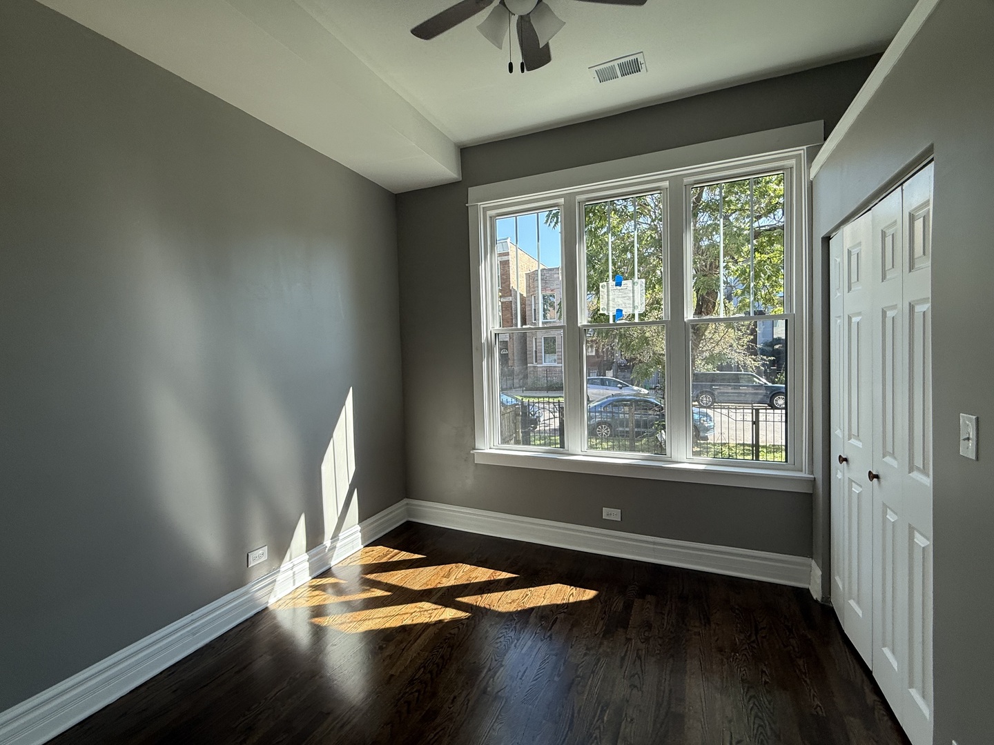 3310 W Le Moyne Street 1 Property Photo 5
