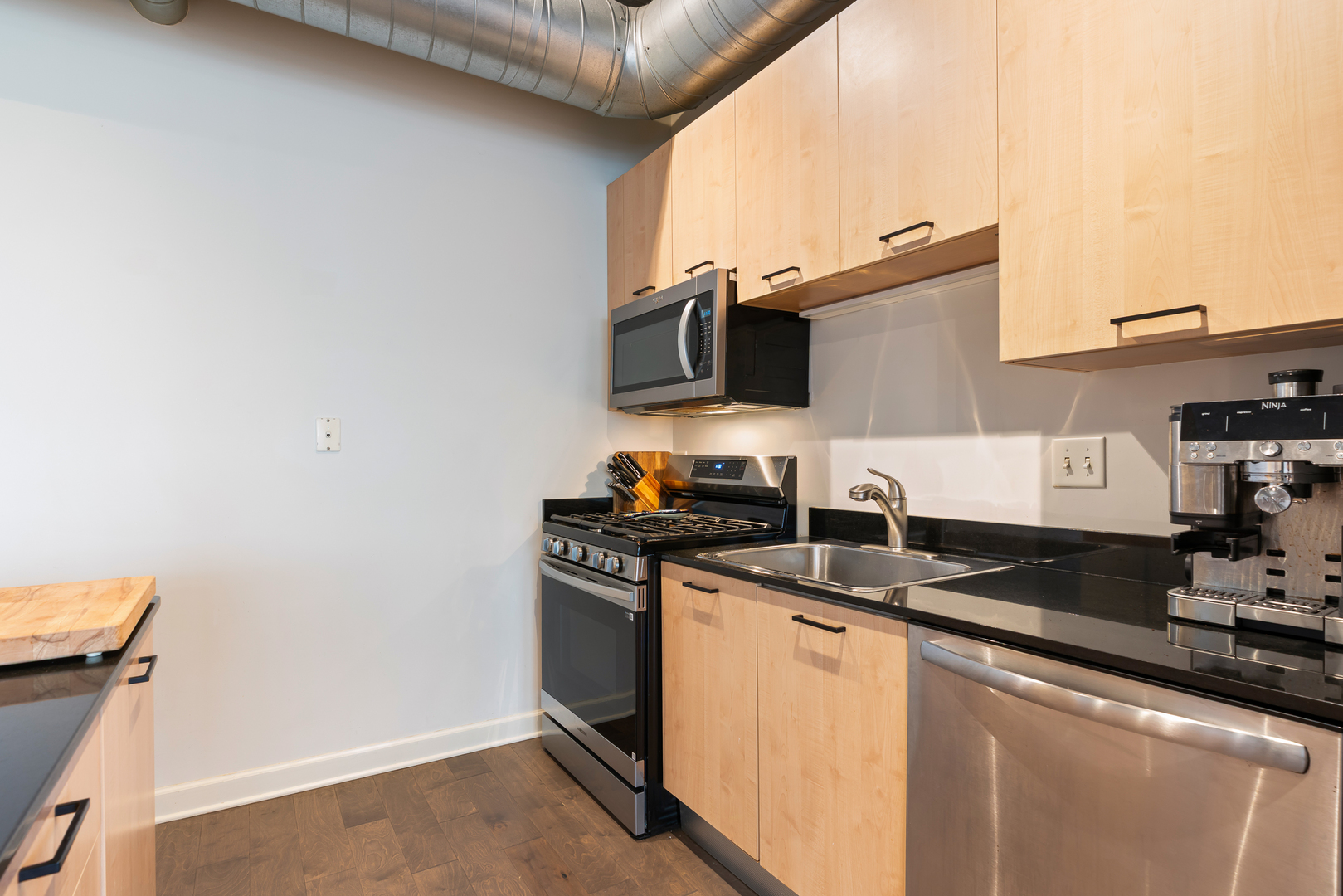 12753187 Property Photo 6