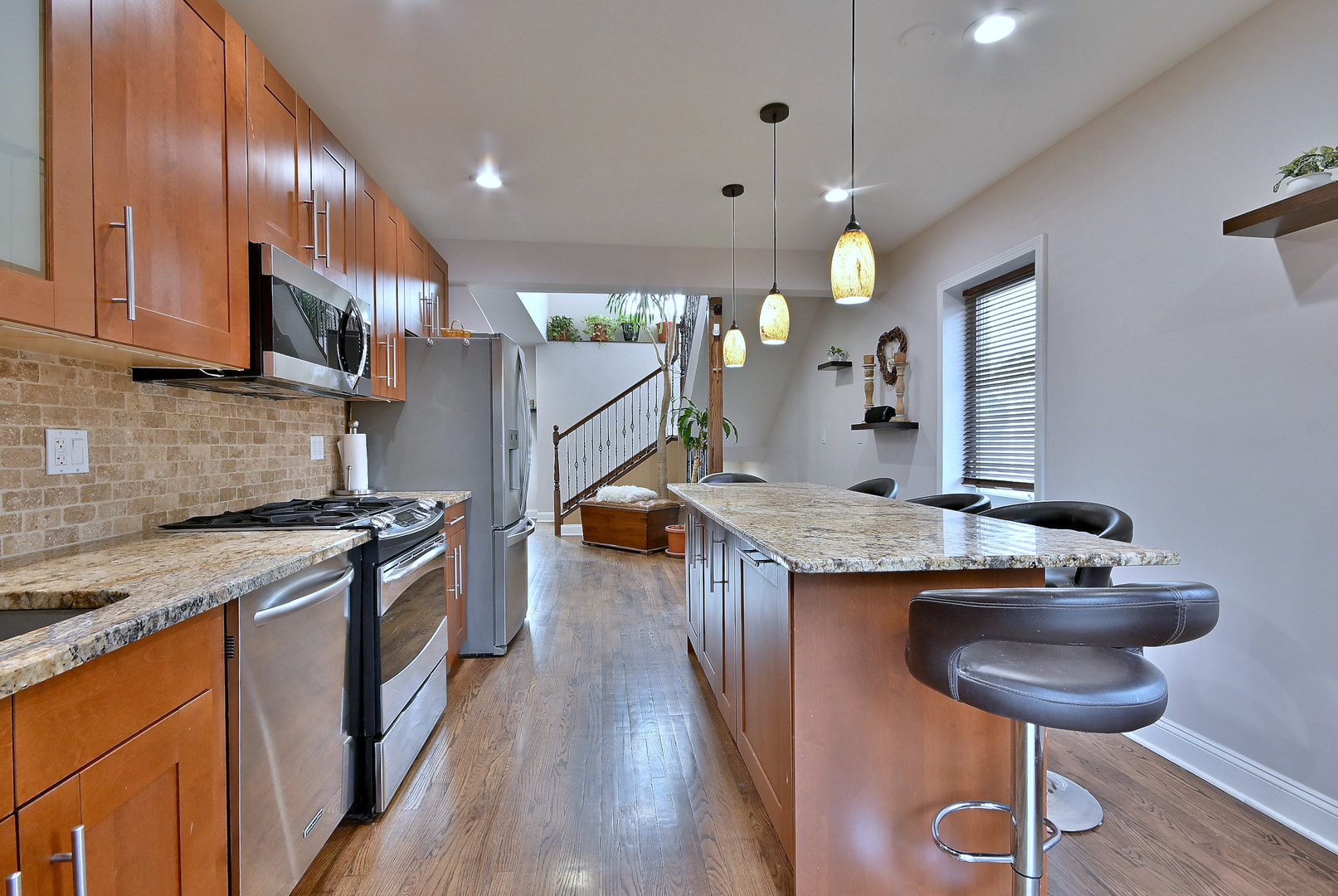 9730 Reeves Court Property Photo 4