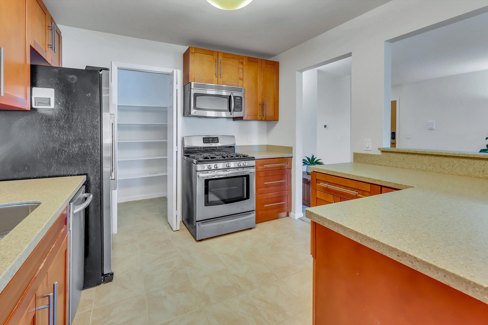 1374 Williamsburg Drive B1 Property Photo 13
