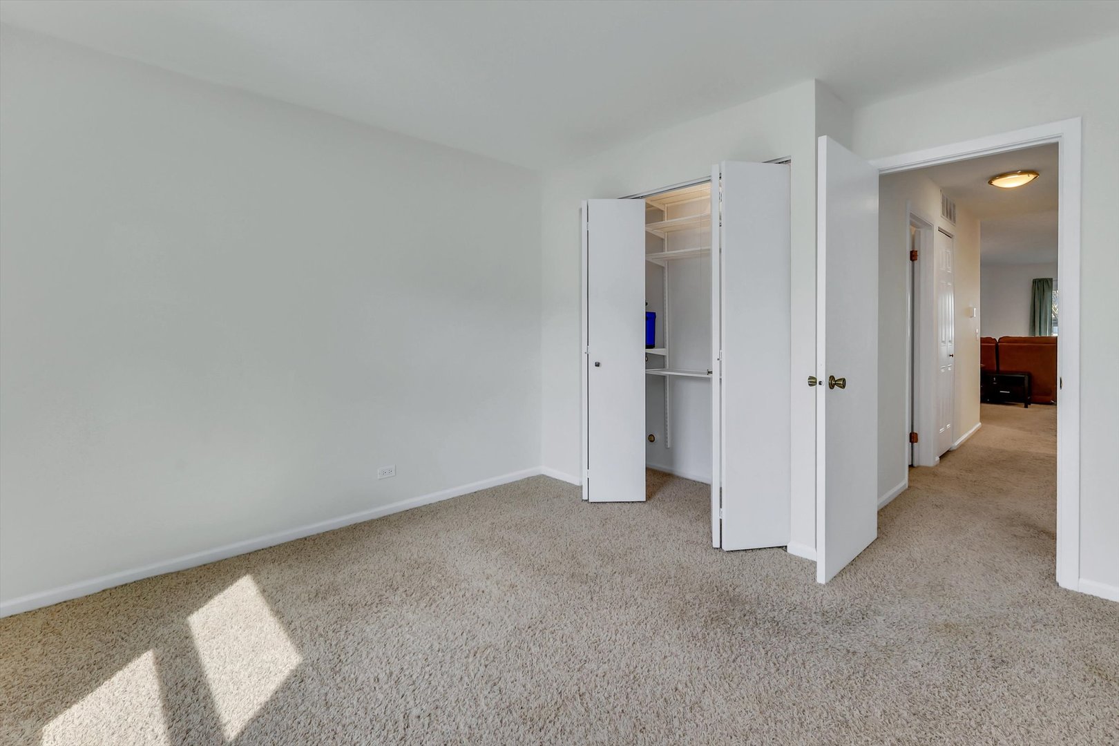 1374 Williamsburg Drive B1 Property Photo 20