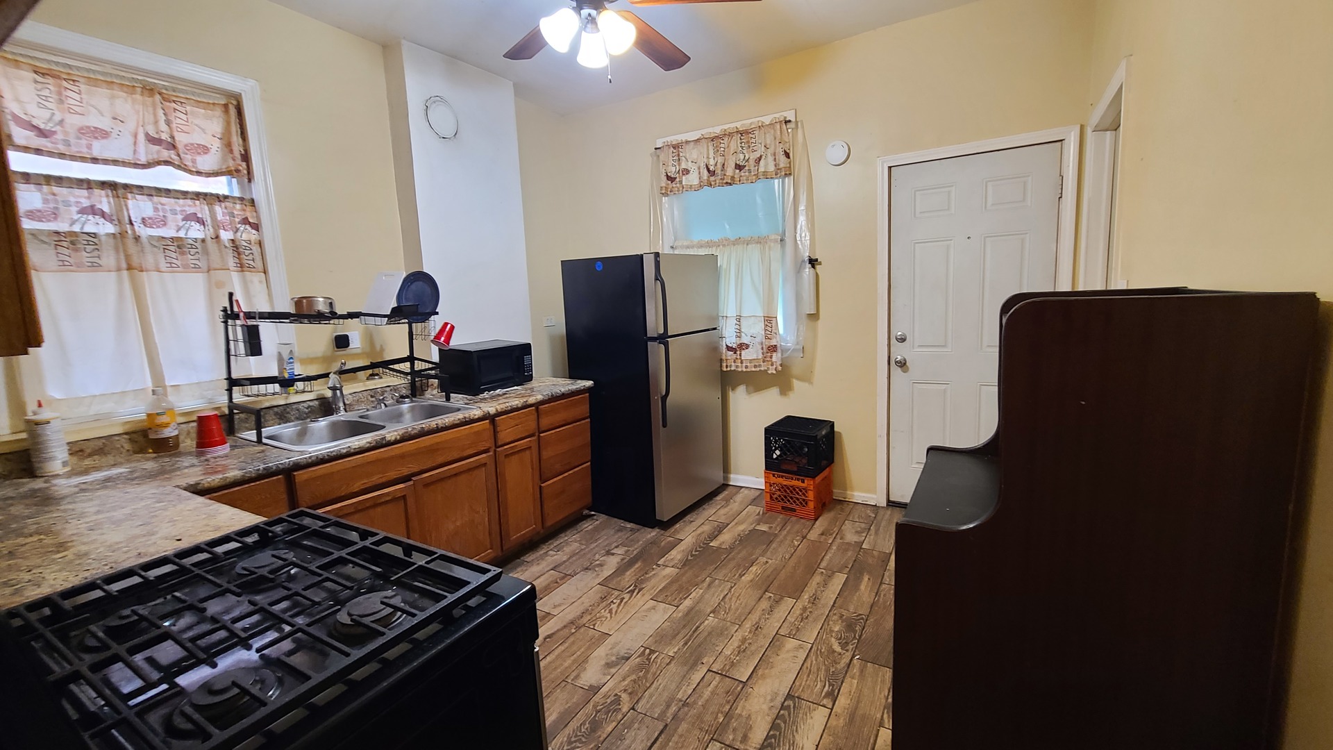6620 S Marquette Road Property Photo 5