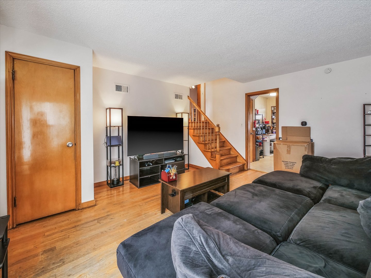 2408 Spruce Street Property Photo 3