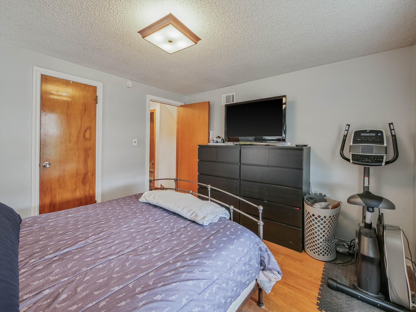 2408 Spruce Street Property Photo 11