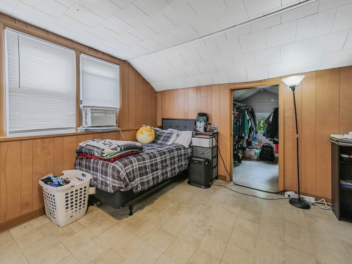 2408 Spruce Street Property Photo 15