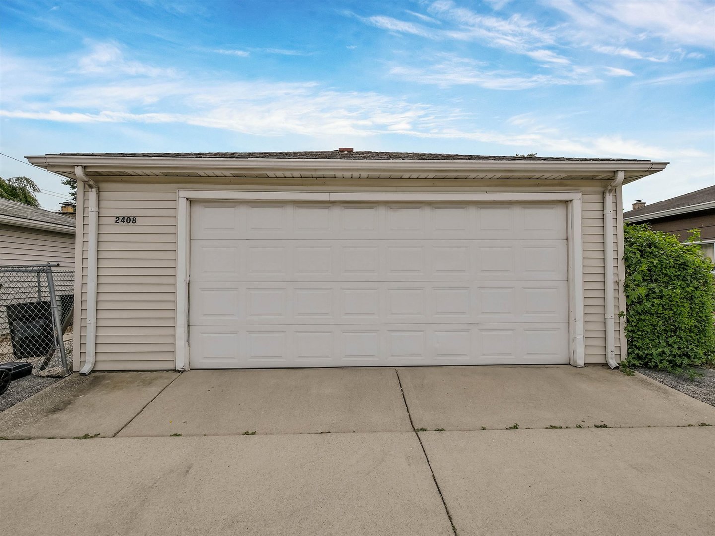 2408 Spruce Street Property Photo 22