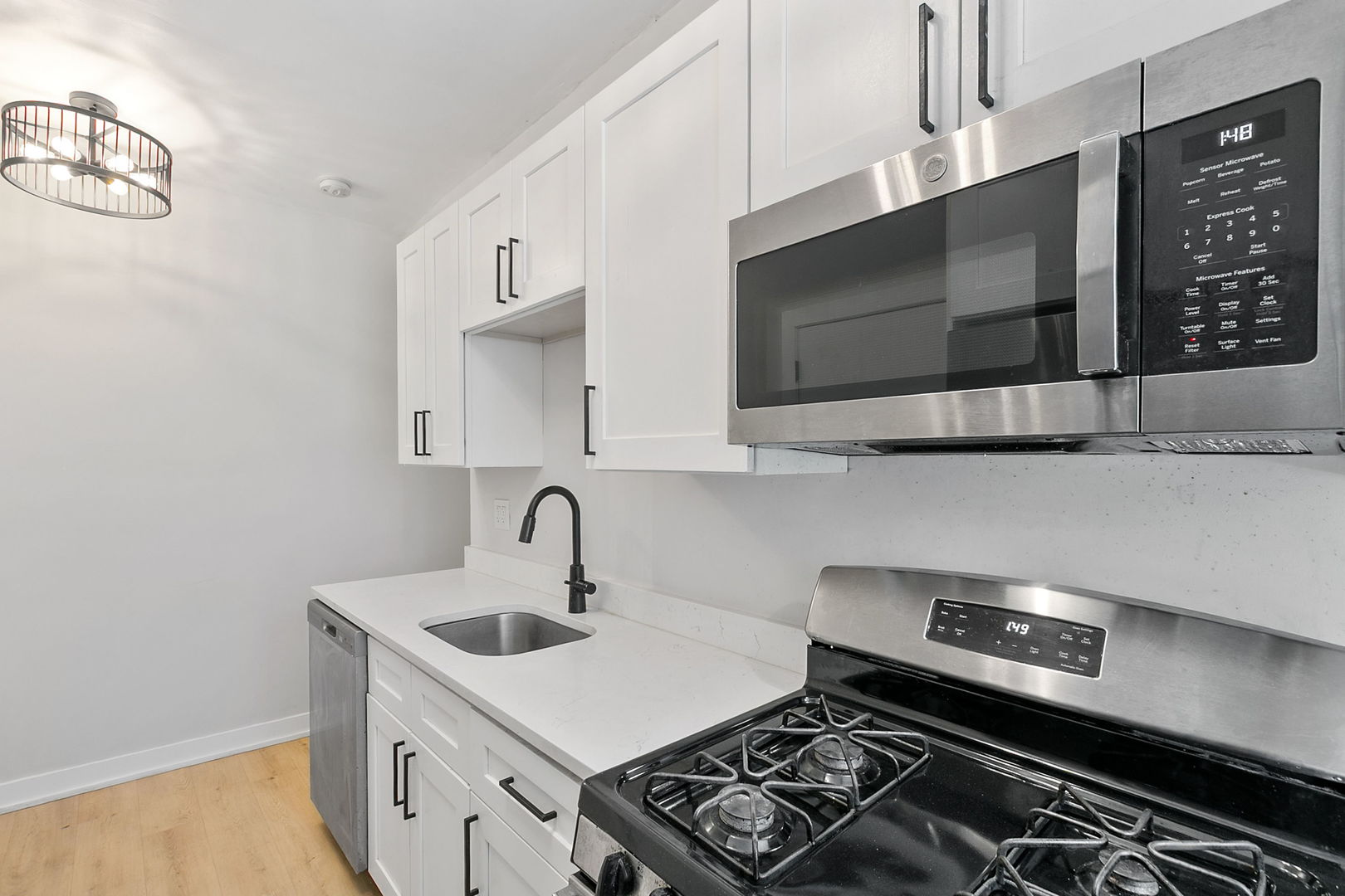 918 W Sunnyside Avenue 1b Property Photo 10