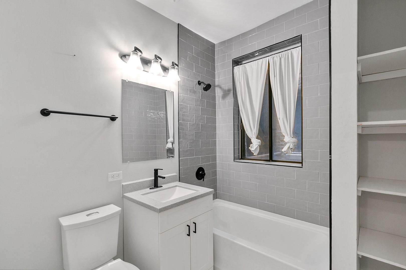 918 W Sunnyside Avenue 1b Property Photo 16