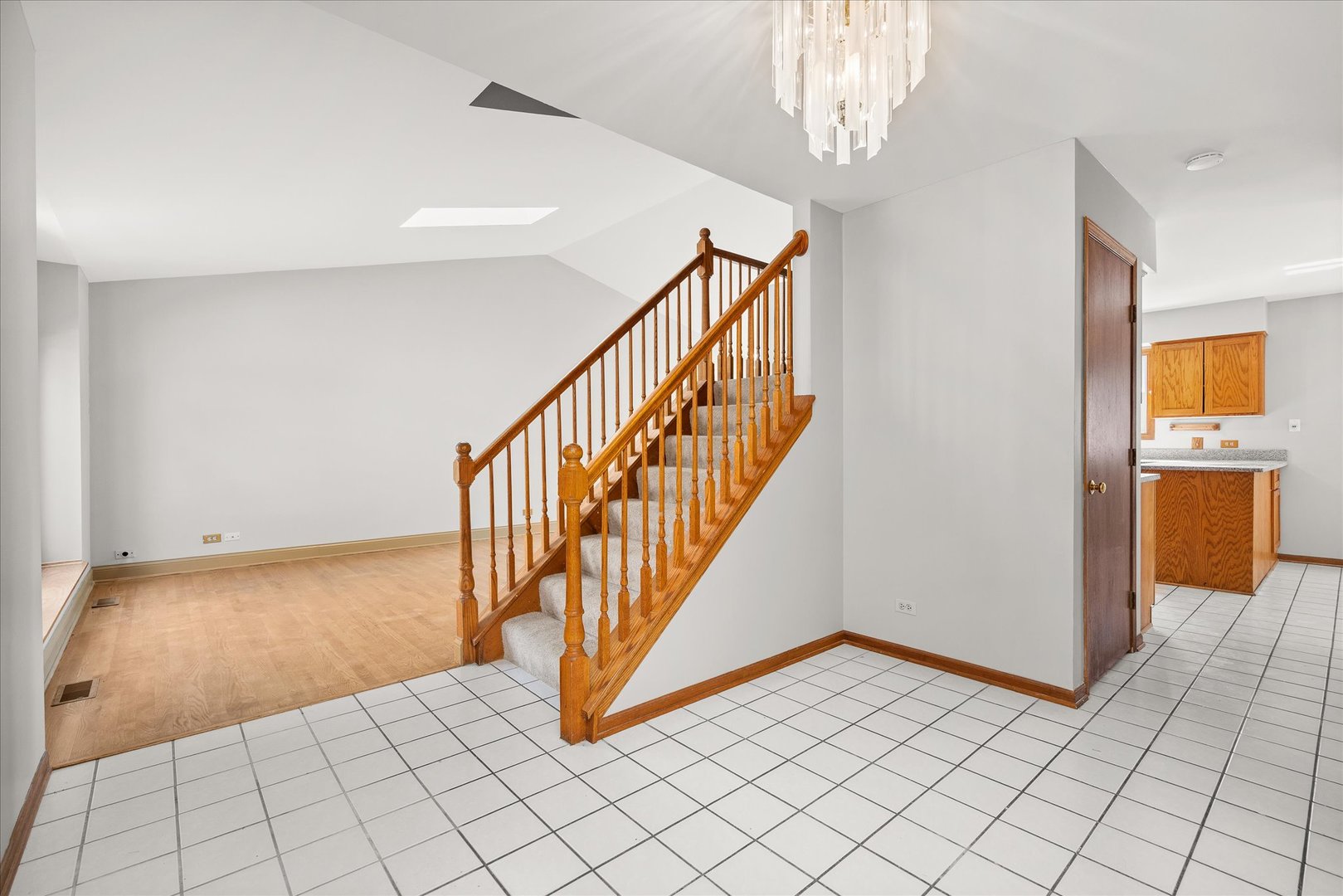 1125 Darin Drive Property Photo 5