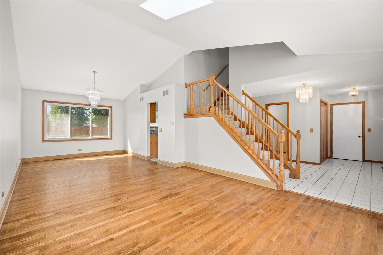 1125 Darin Drive Property Photo 9